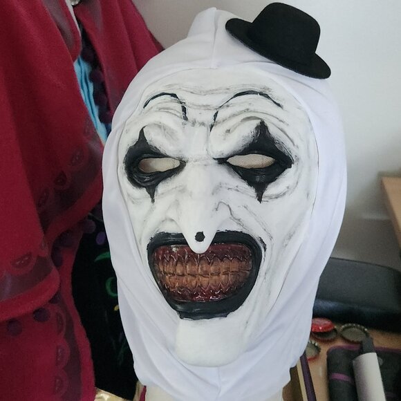 Art the Clown  mask completely detailed already for you!! NWOT - Picture 1 of 14